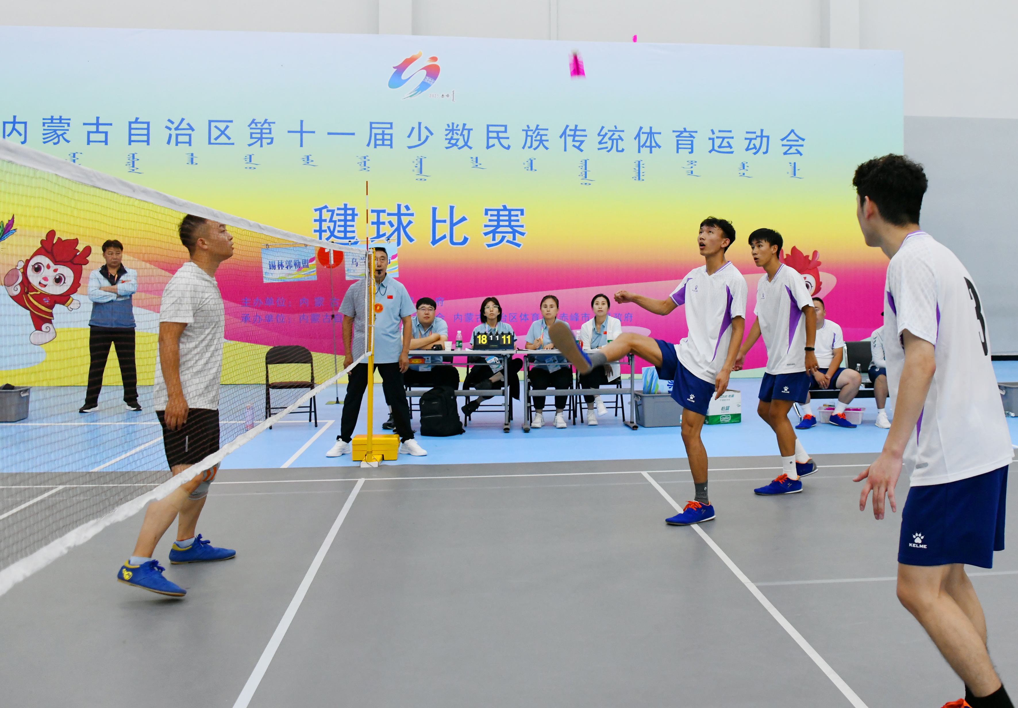 乌兰察布市运动员参加当日十一个项目角逐