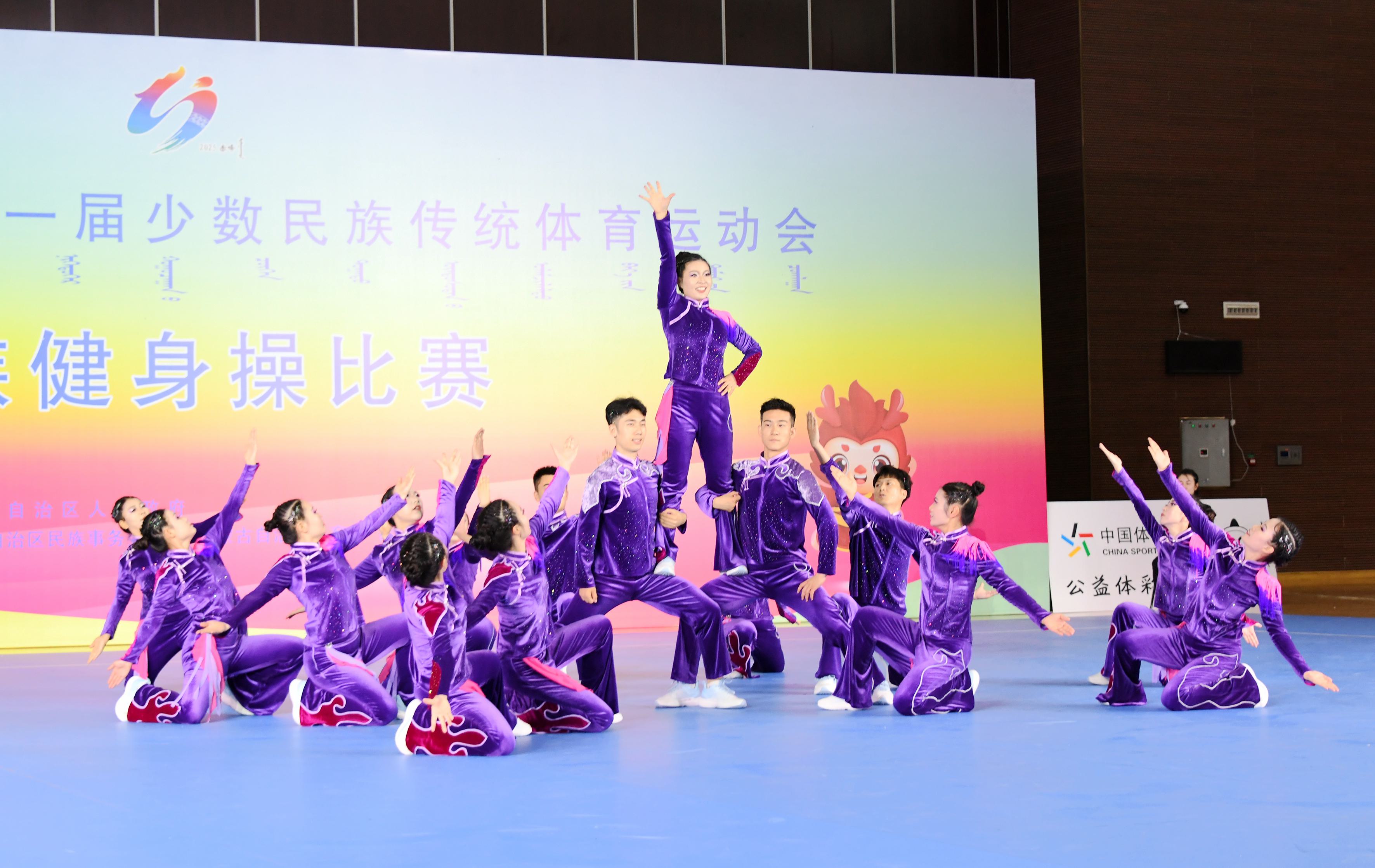 乌兰察布市运动员参加当日十一个项目角逐