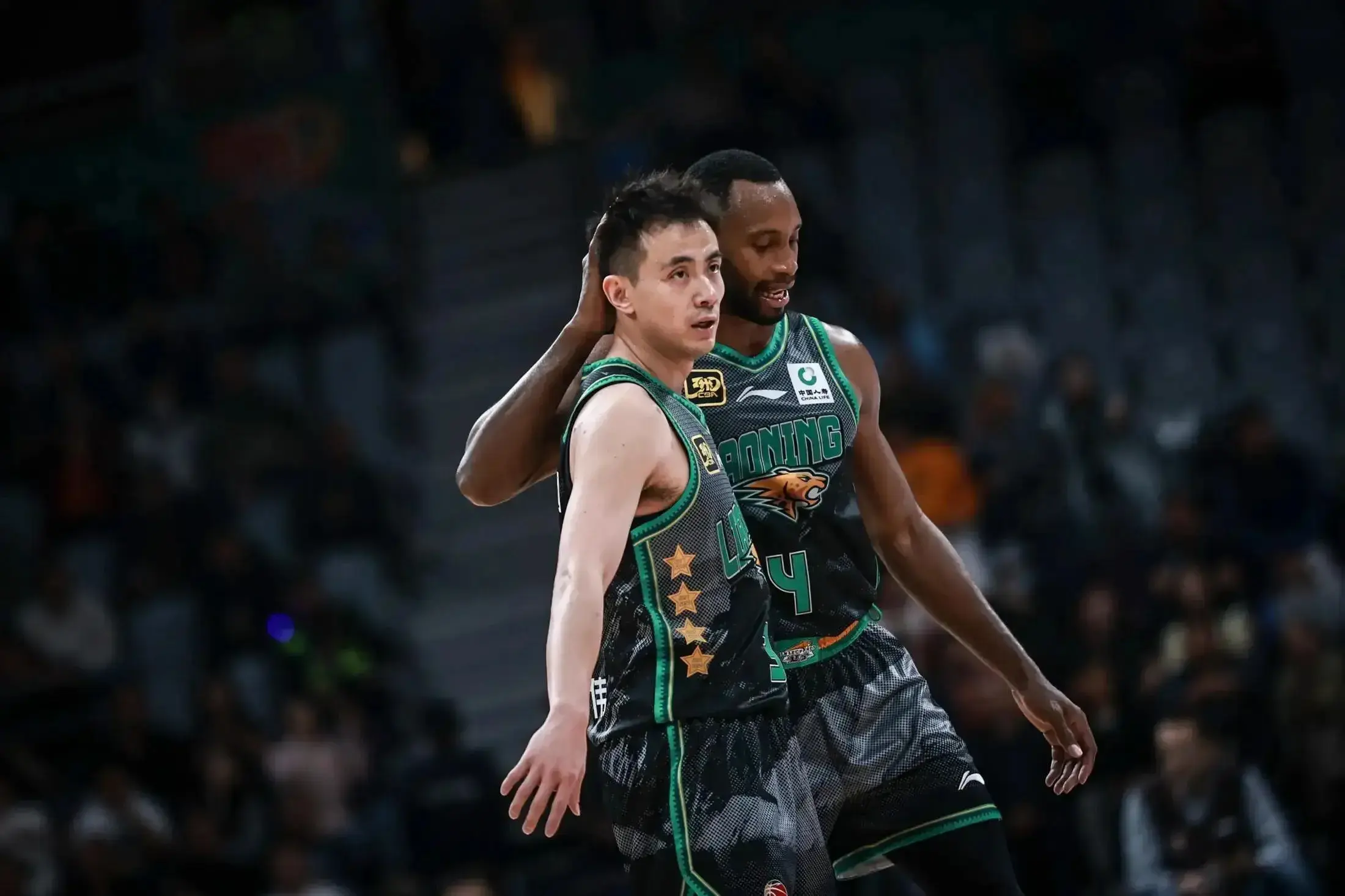 史诗级交易！弗格单换内线猛兽，赛季场均20+8，辽篮内线全面升级