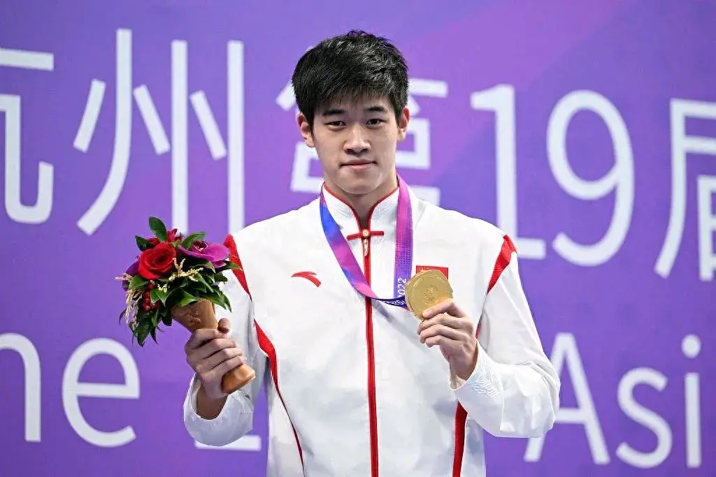 200自潘展乐1分47秒46位列22名无缘半决赛 真实实力还是战略放弃？