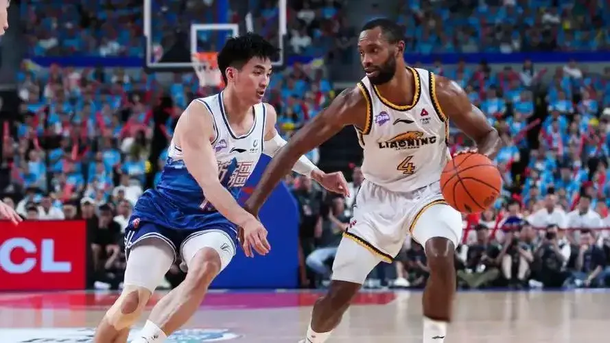 史诗级交易！弗格单换内线猛兽，赛季场均20+8，辽篮内线全面升级
