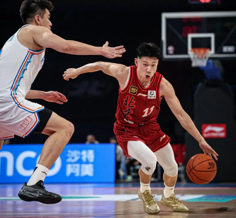 辽宁男篮1分惜败！北京首钢完成大逆转，孙亚辉16分，黄秋实20分
