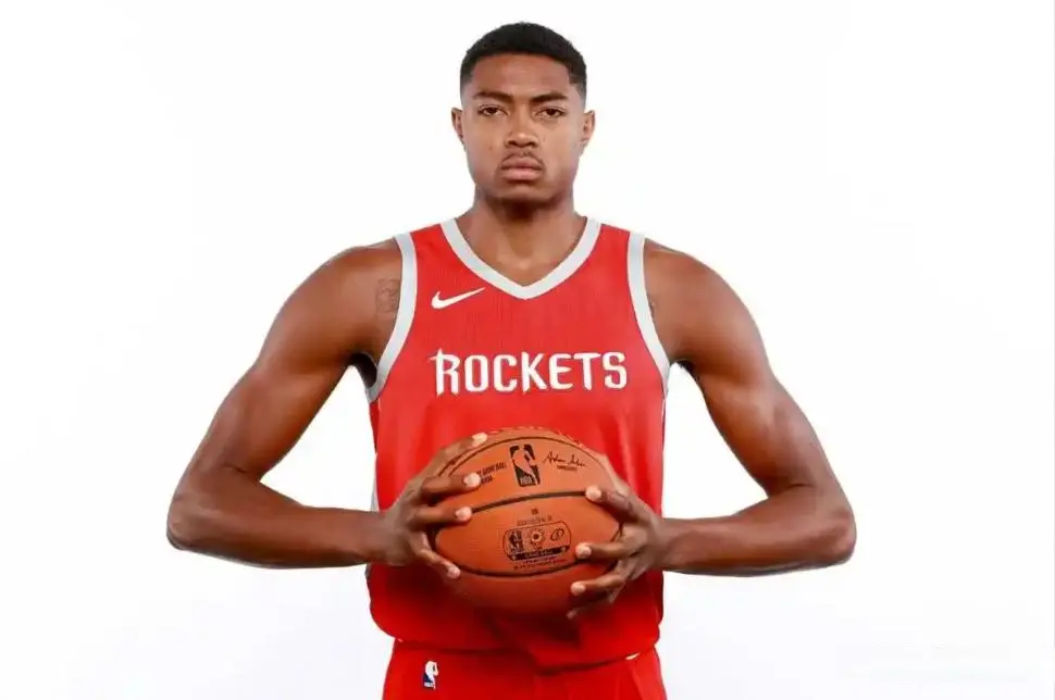 曝广东男篮报价NBA级大外援，球风克制辽宁广厦，杜锋目标要夺冠