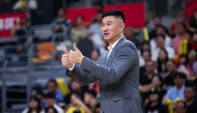 CBA最新消息！广东宏远内讧，浙江广厦签约塔克，杨曦皓首秀爆发