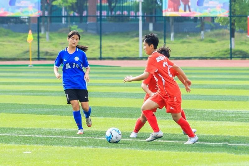 湖南省第六届中学生运动会足球比赛在邵阳武冈开赛