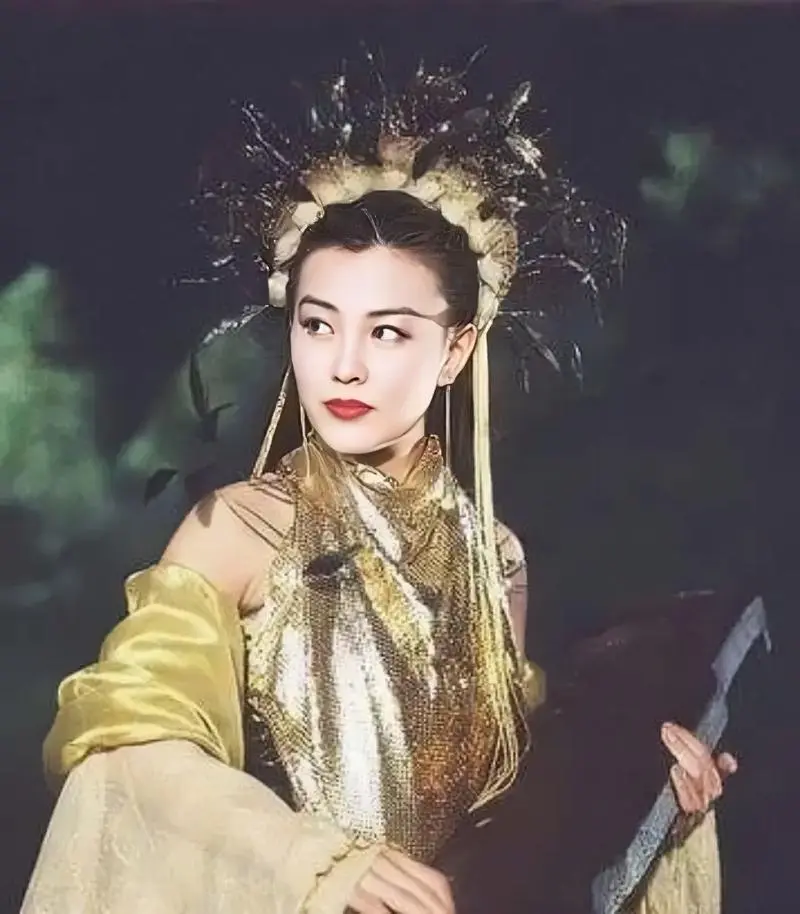 《朝雪录》8位妈妈辈半老徐娘风韵犹存，年轻时超美，不输李兰迪