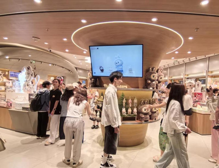 9年入驻300余家首店 北京三里屯缘何成“首店收割机” | 提振消费看京潮