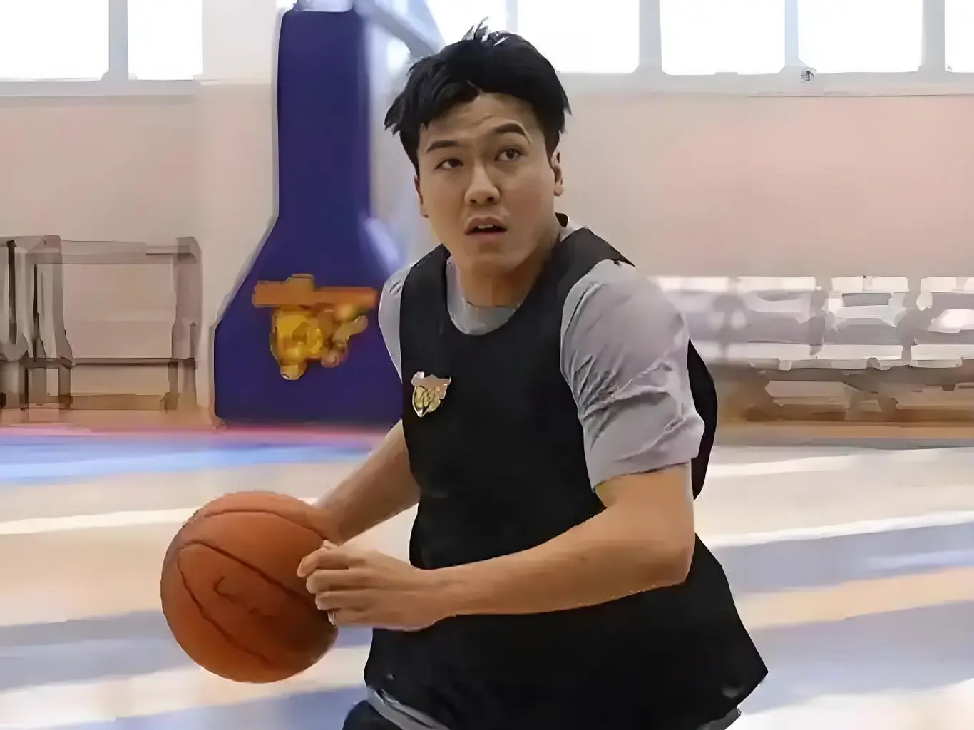 广东6人离队！他们训练馆照片被撤下 莫兰德重返辽宁 3位教练被挖走