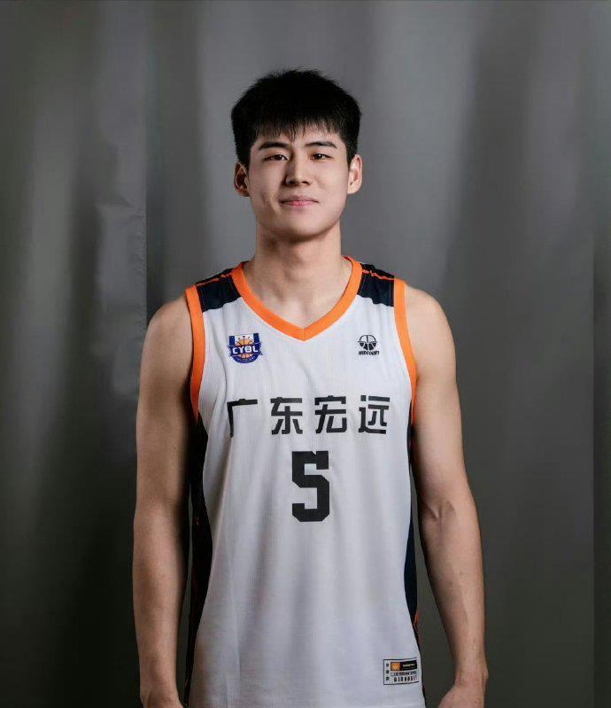 106-58狂胜！广东独一档5场全大胜！彰华非36分5板5助，杜锋笑了