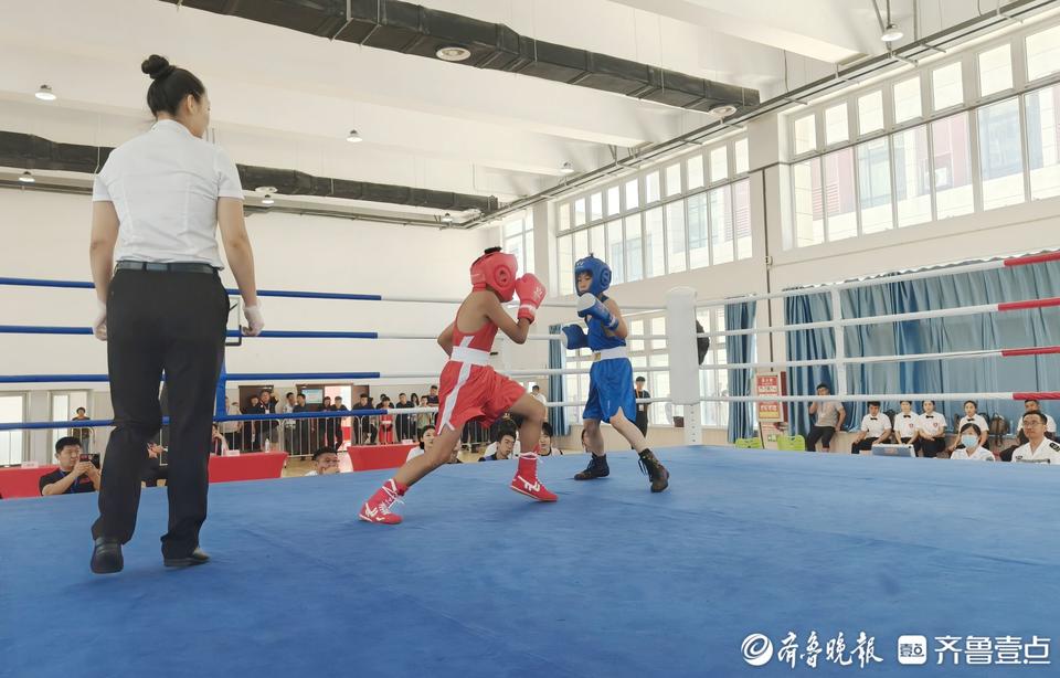 “英派斯杯”青岛市第六届运动会青少年组拳击比赛开赛