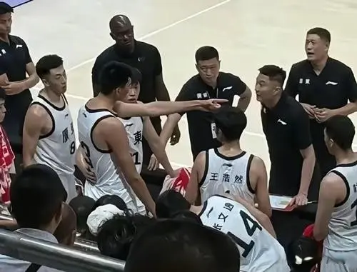 教练出口成脏何时休？以前球员被骂习惯了可00后不惯着敢直接回喷