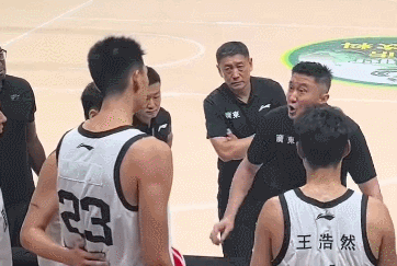 徐昕杜锋正面冲突：两人指着对方一顿输出丨徐昕之后被DNP