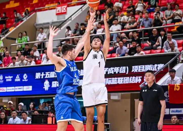 徐昕杜锋正面冲突：两人指着对方一顿输出丨徐昕之后被DNP