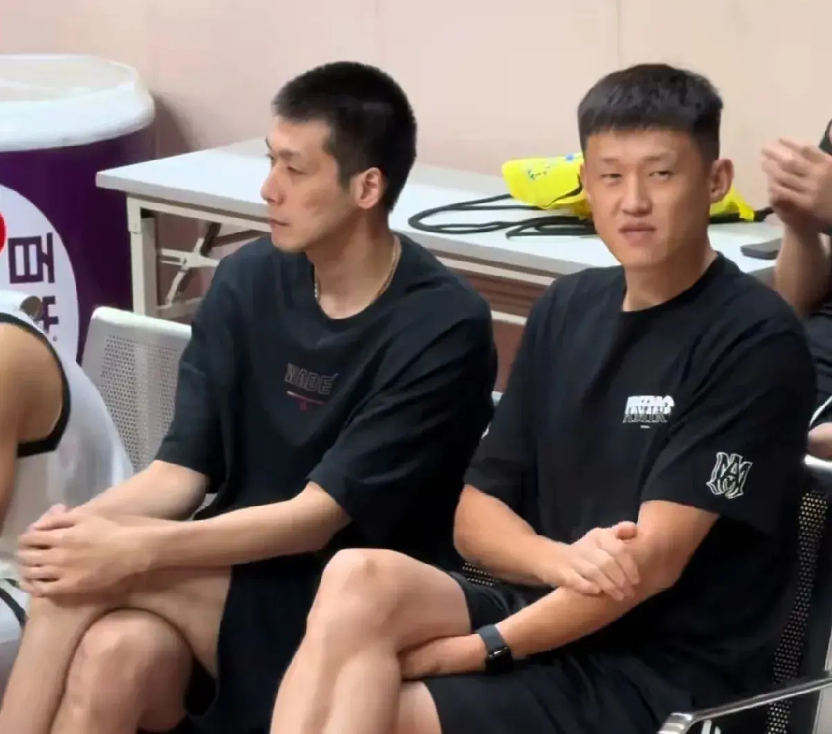 谁留意到杜润旺？徐昕顶撞杜锋，阿旺推回到板凳席，禁止挑战权威