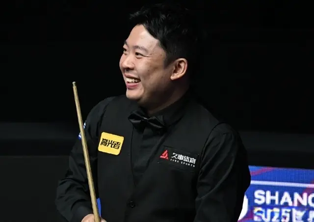 里程碑一战！丁俊晖700杆破百历史第8，随后祝贺张安达轰单杆147