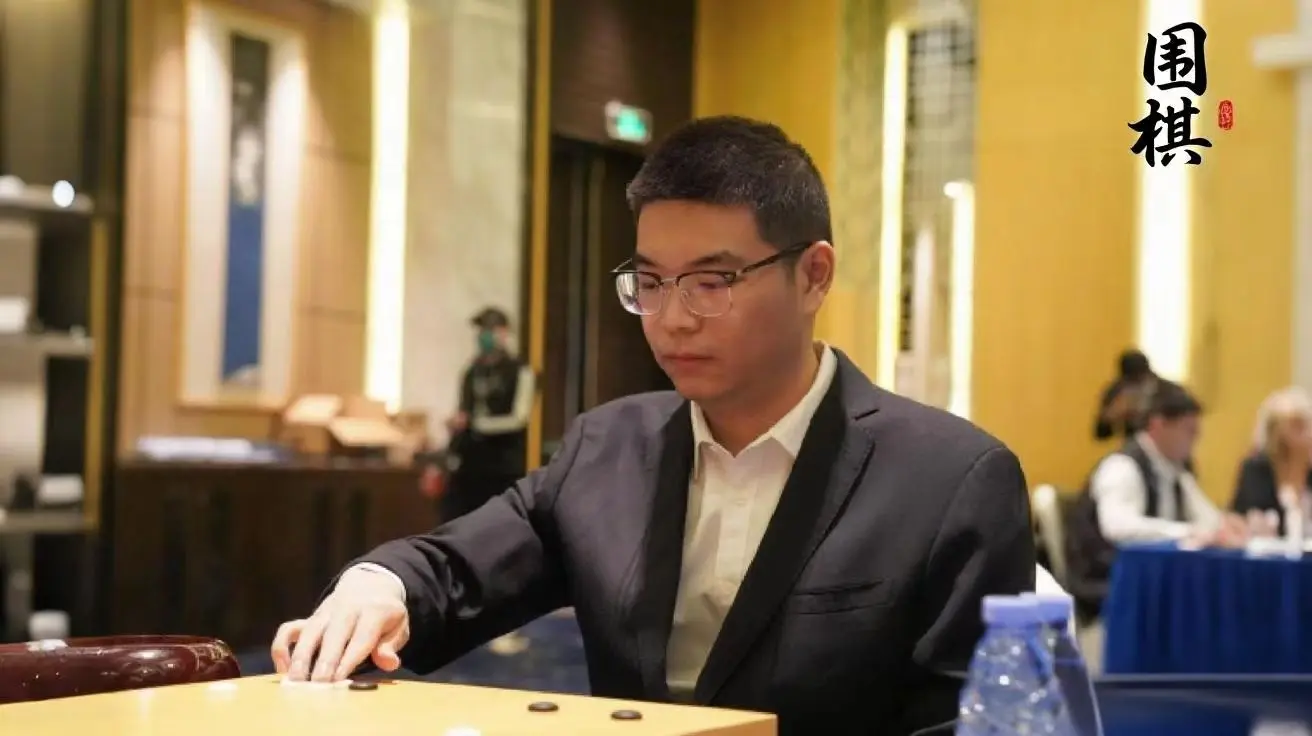第十九届倡棋杯半决赛在新加坡开赛，芈昱廷丁浩会师决赛争冠