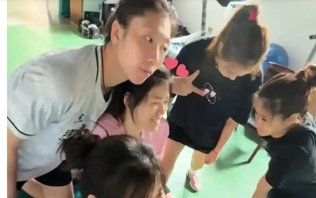 唏嘘！中国女排3朵金花基本错过世锦赛，新当家伤病至今未恢复