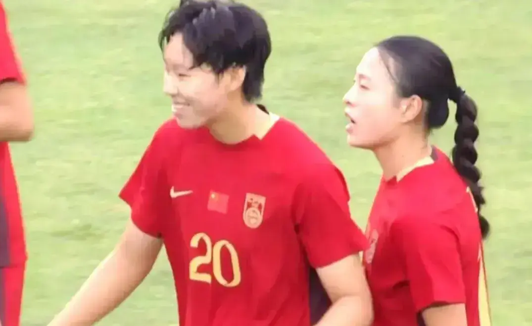 女足亚洲杯：卫冕冠军收获“上上签”，米利西奇带队冲冠军