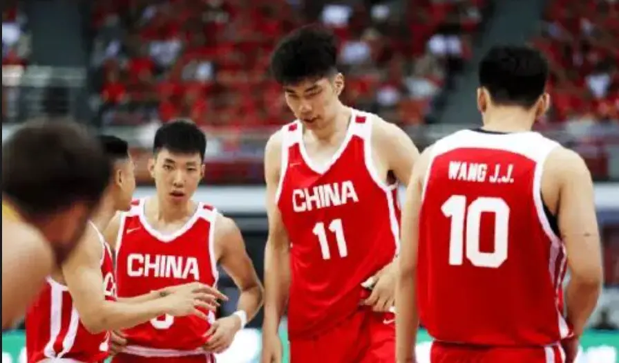 郭士强爱徒状态糟糕！全场4中0，且出现7次失误，他打的太差了