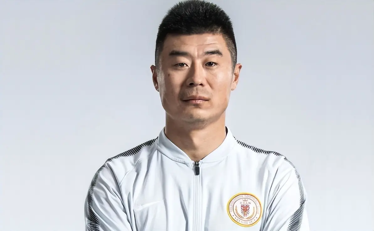 鲁能VS成都蓉城：前西甲铁卫坐镇 瓦科+谢文能领衔 巴西双锋出击