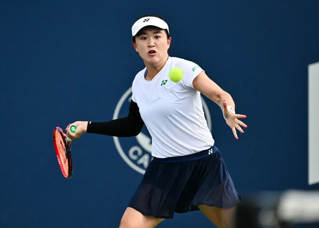 2-1大爆冷！恭喜朱琳又赢了：掀翻12号种子，创造一项个人新纪录