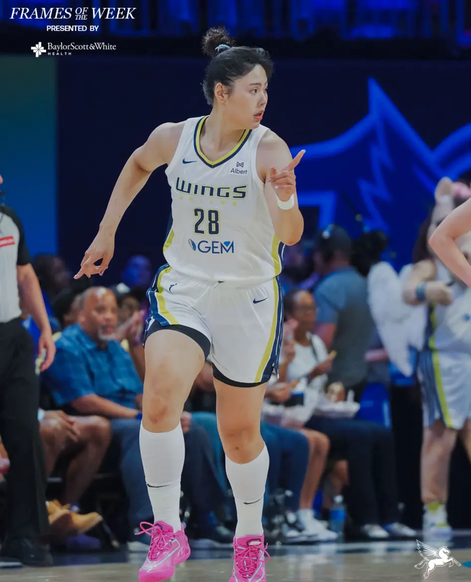 曝李月汝努力打磨内线技巧： 增加3分出手系飞翼安排 球迷不满冷遇