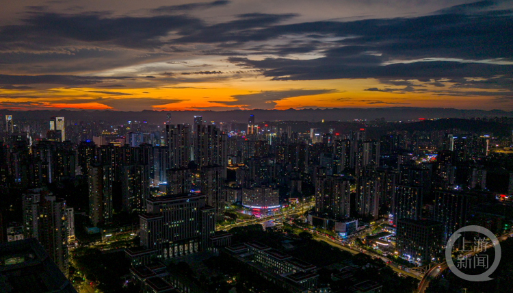 夏影(453) 上游主题摄影征稿作品展 吴越作品 夏影(453) 上游主题摄影征稿作品展 吴越作品