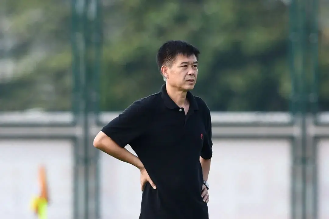 冲超之争接连掉队！广州豹换帅：黎兵请辞，冯峰代理