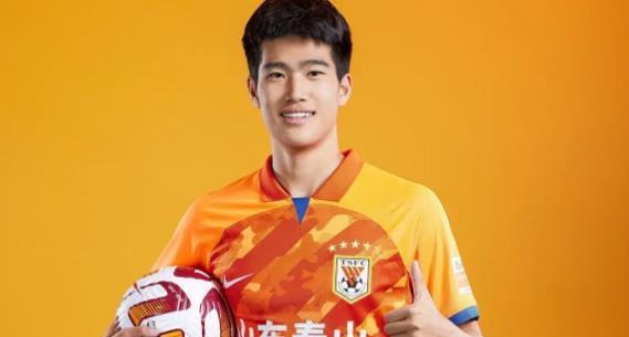 鲁能U19梯队中青赛3比0大胜，未来有望成争冠热门，值得期待