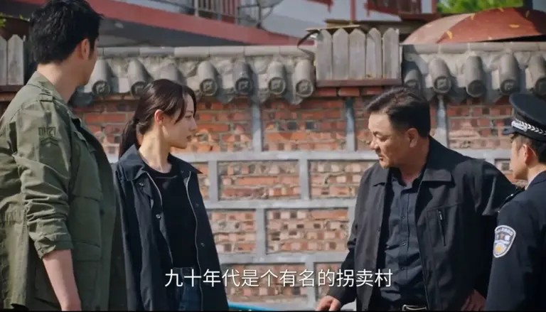 都是央视剧，把《扫毒风暴》和《利剑玫瑰》放一起看，区别很明显