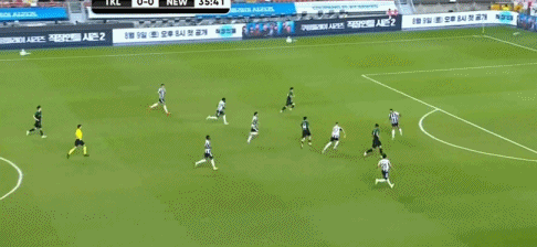 半场：纽卡0-1K联赛全明星，金镇圭破门
