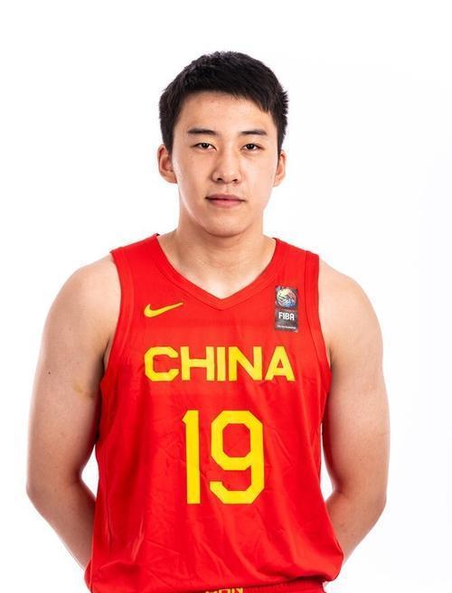 热身赛正负值全队第一！攻防一体 亚洲杯能否获更多机会？