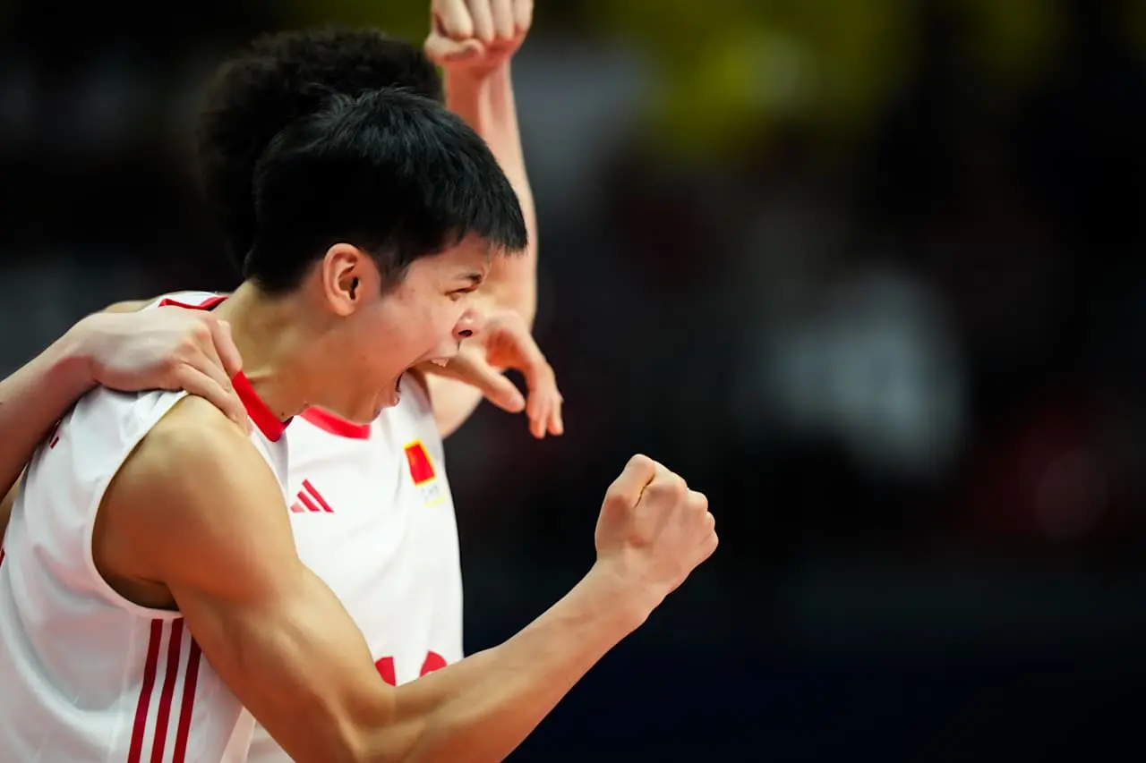 中国男排0-3崩了，失误狂送32分，遭韩国横扫，无缘U19世锦赛八强