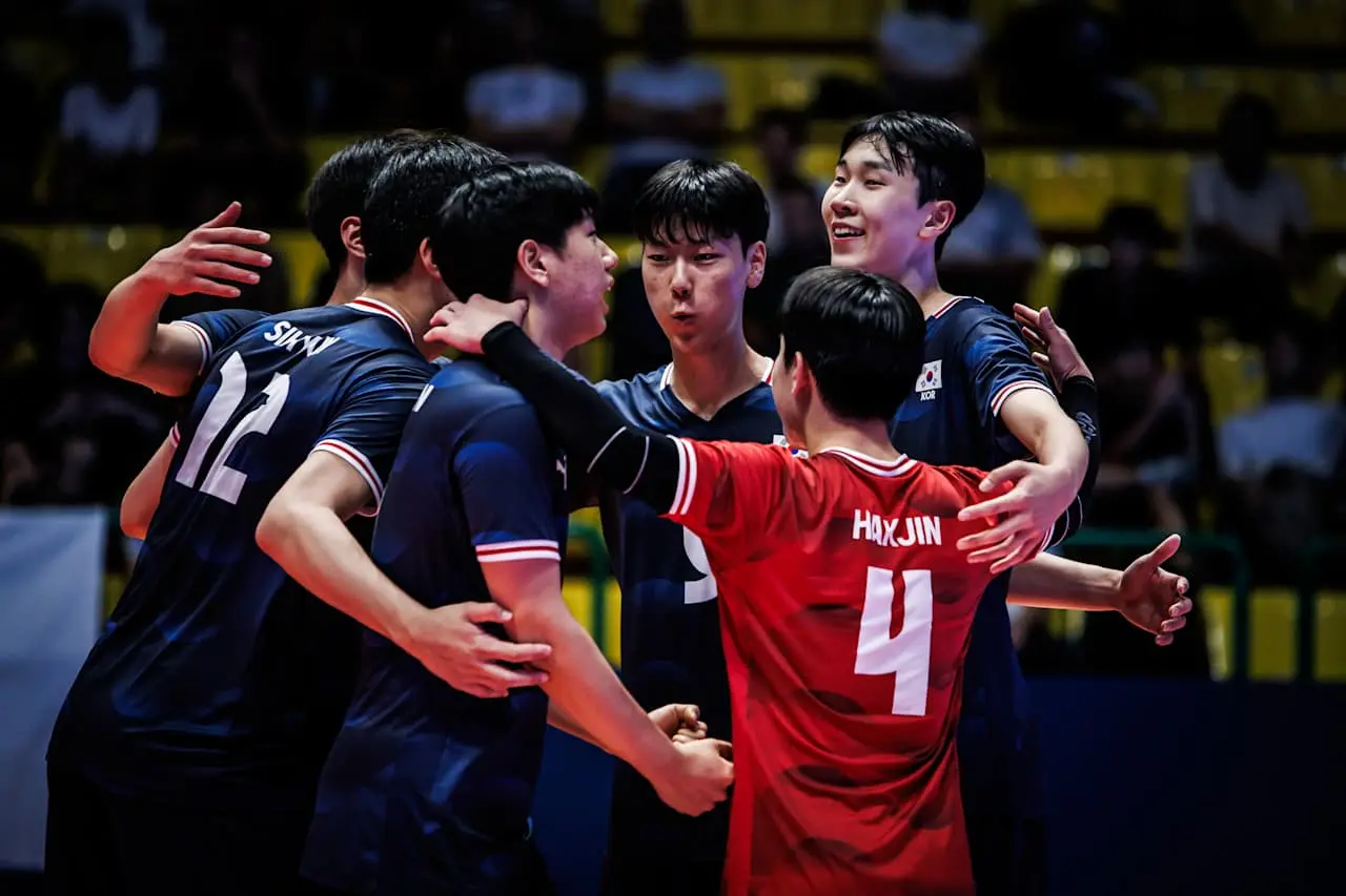 中国男排0-3崩了，失误狂送32分，遭韩国横扫，无缘U19世锦赛八强