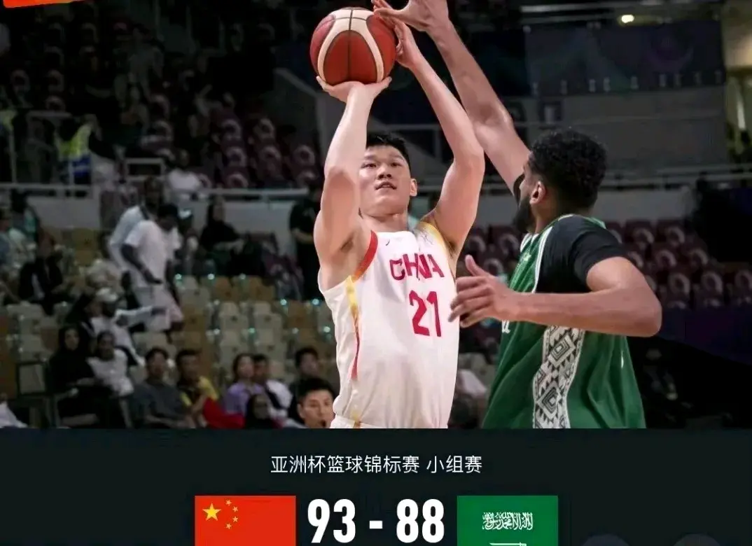 发展联盟替补轰32分！中国男篮防线被他一人打穿