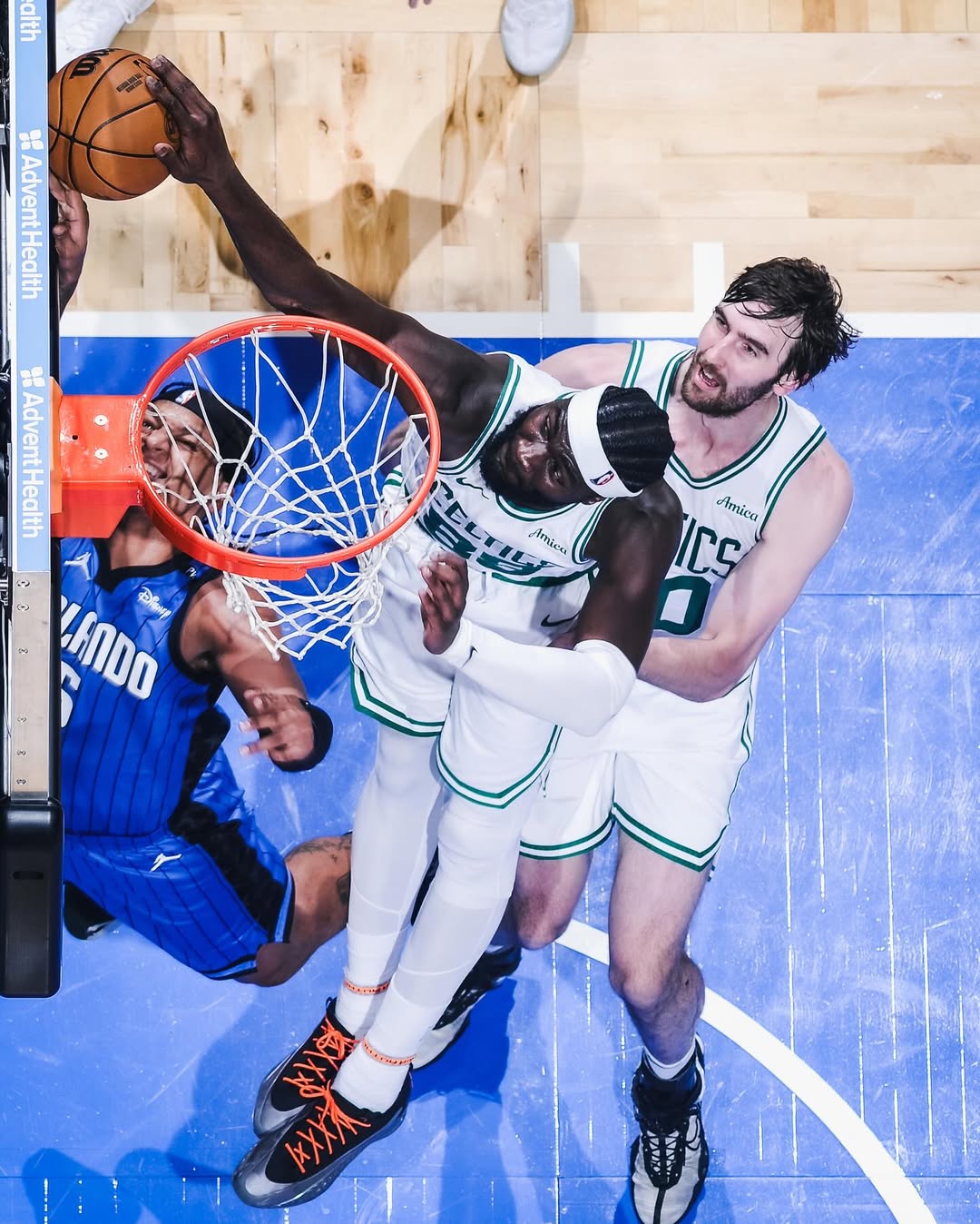 火锅盛宴！凯尔特人官方晒众将的封盖照响应NBA防守周
