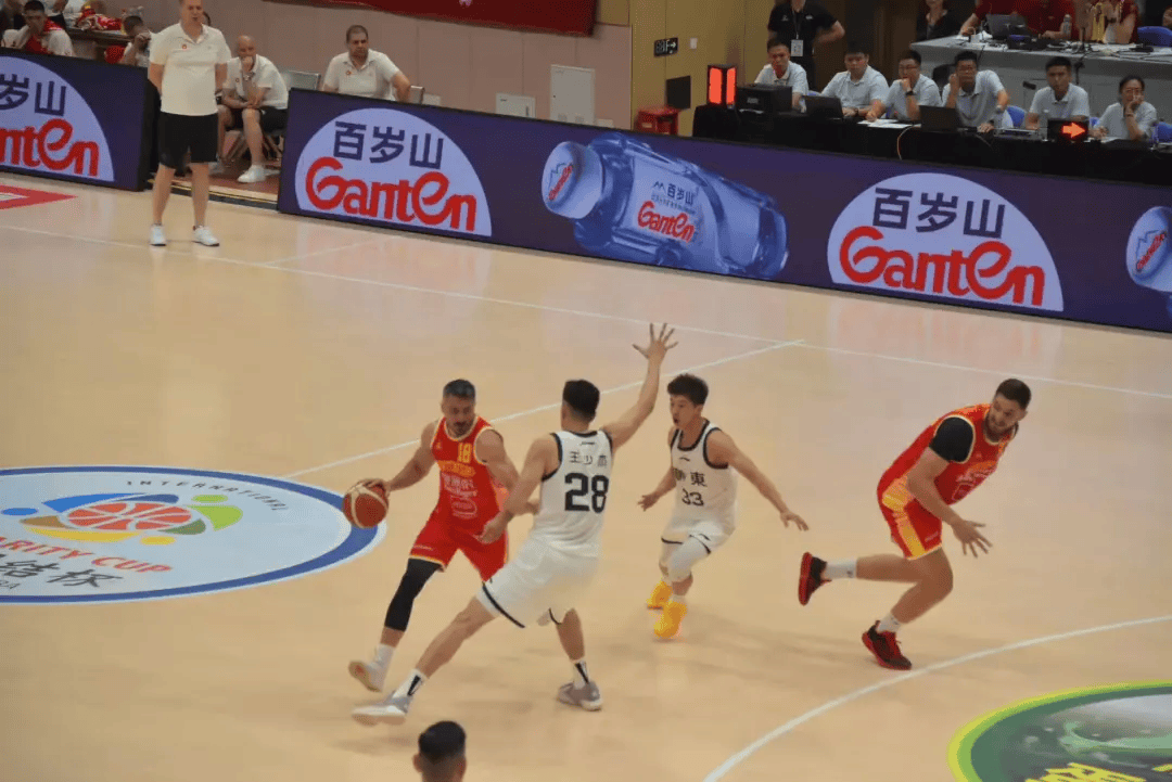 广东队发文总结热身赛：球队在提升状态的同时也发现了不足