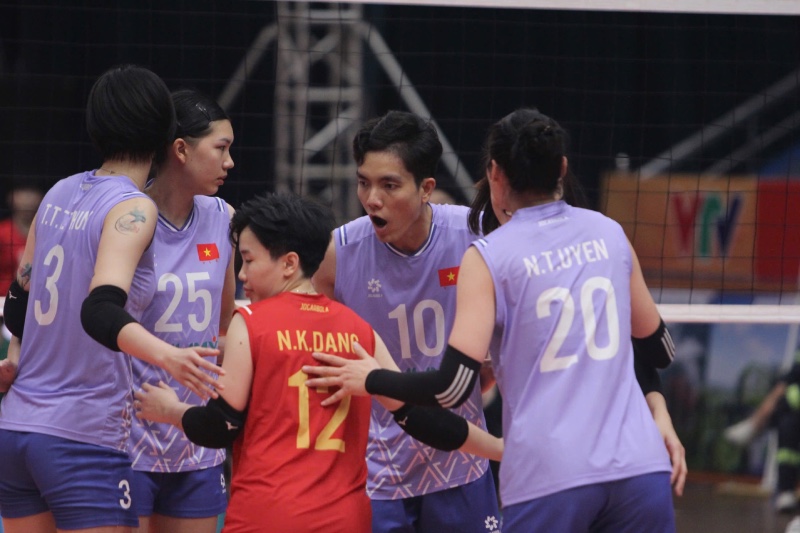 小朱婷率队 备战女排世锦赛 越南进“死亡之组”