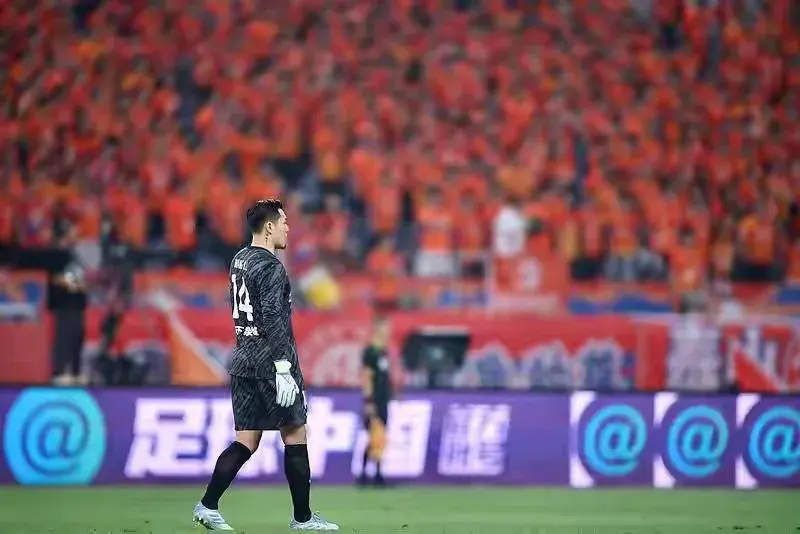 失望，媒体人透露王大雷不会让位于金永，甚至下赛季大雷依旧是主力