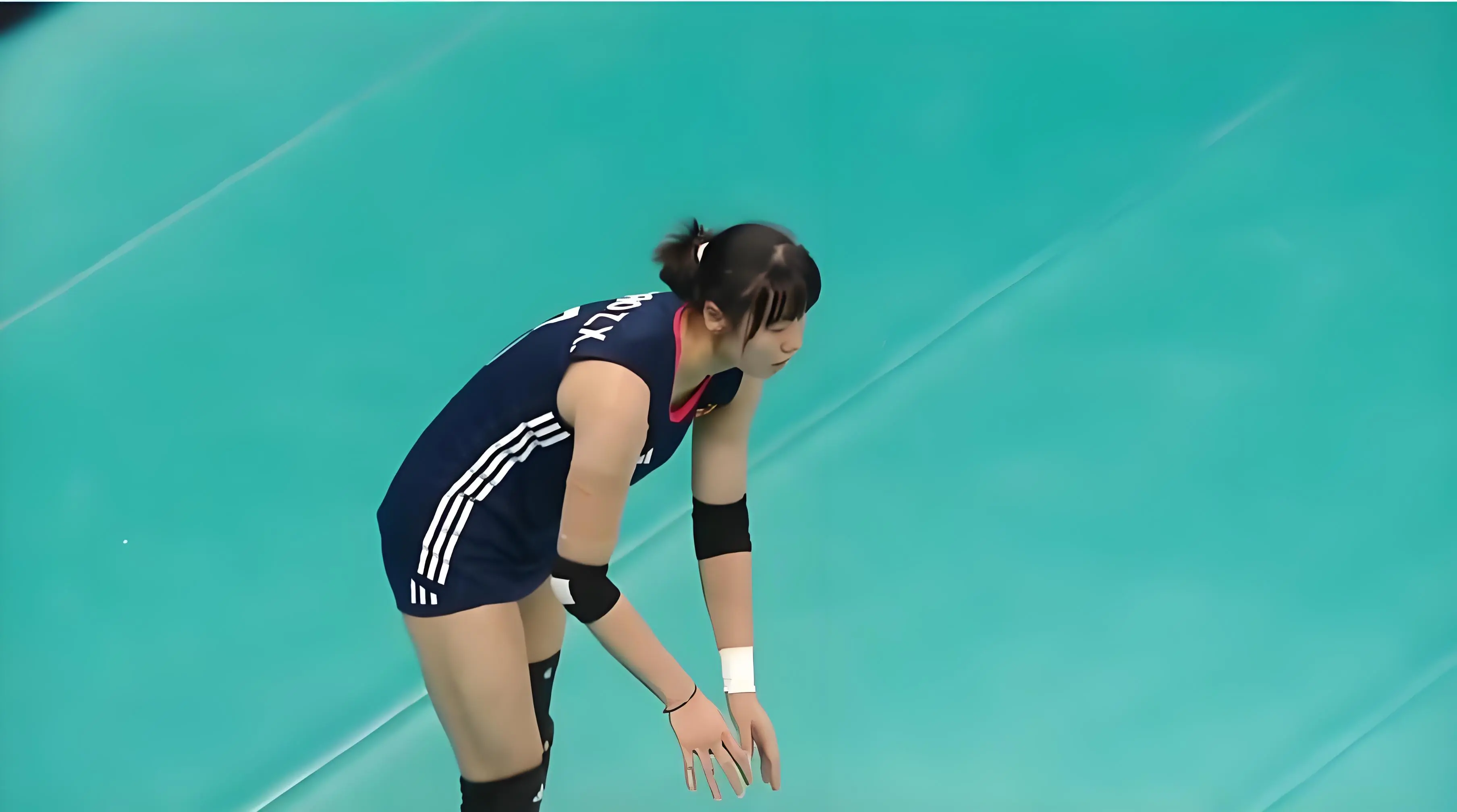 女排两主攻轰40分！U21世锦赛开门红暴露短板，无鹰眼争议判罚多