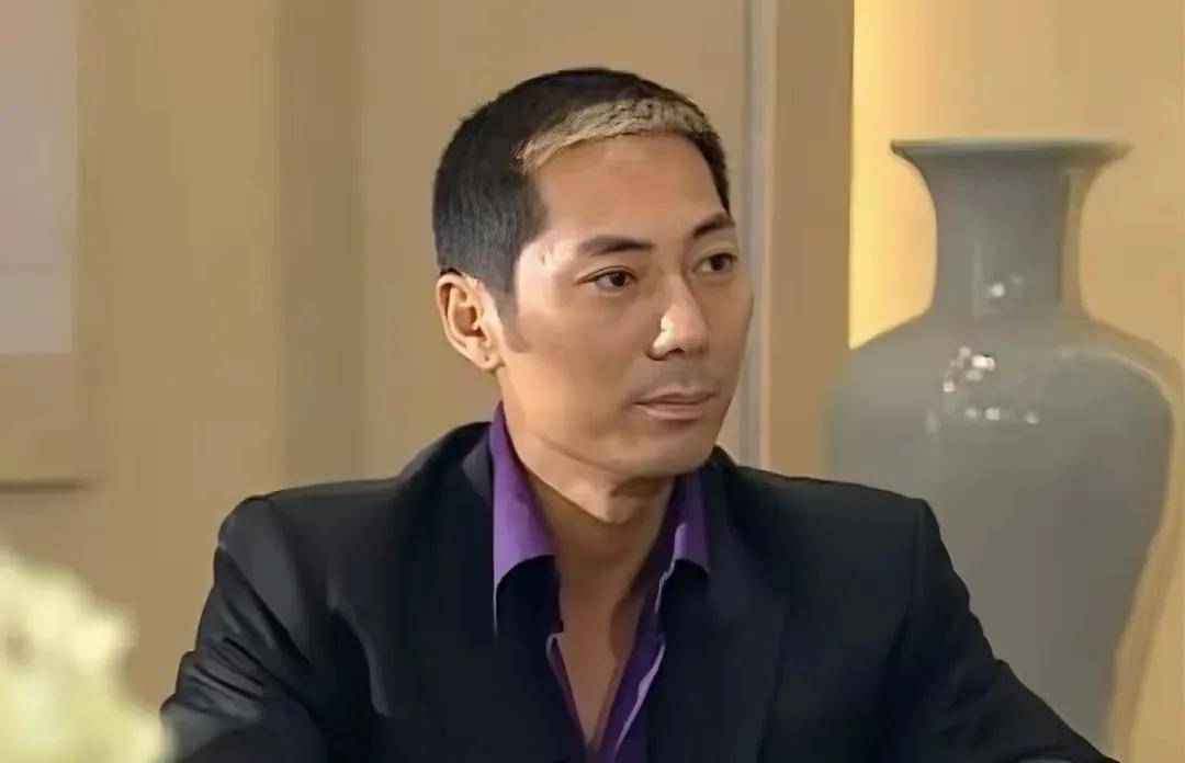 “亚视忠臣”回忆被换角因祸得福，金牌绿叶顶替拍戏严重受伤