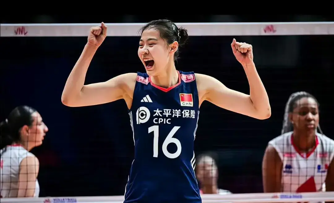 3：1！中国队开门红，拦网是软肋，王奥芊低效，首发接应4中0