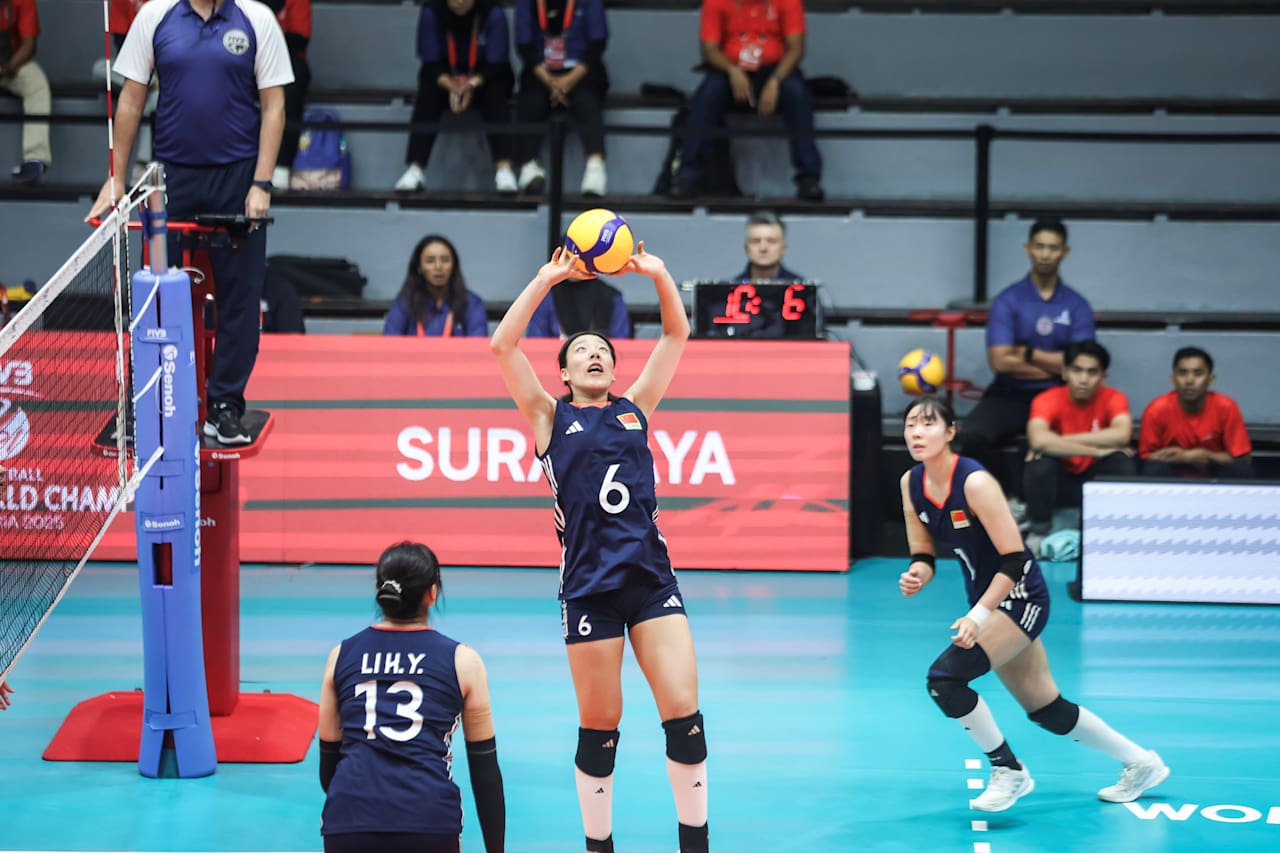 中国女排3-1克罗地亚 赵喆熙 李晨瑄合砍40分 王奥芊7扣 世锦赛开门红