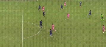 梅西不在！苏亚雷斯活了：勺子点球+2助攻，破9场球荒带队3-1逆转