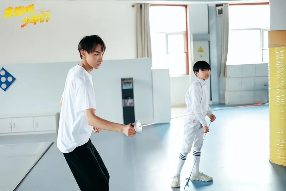 《奔跑吧少年们》火热开机 天才训练班点燃童真智慧火花