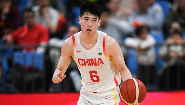 CCTV5直播，中国男篮16点VS印度，首发五虎将曝光，王俊杰有变