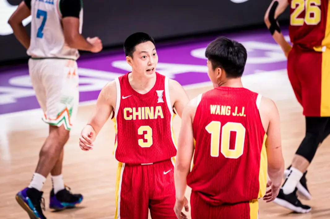 愈挫愈勇！王俊杰5中5回应郭士强怒吼 他与曾凡博是男篮锋线答案