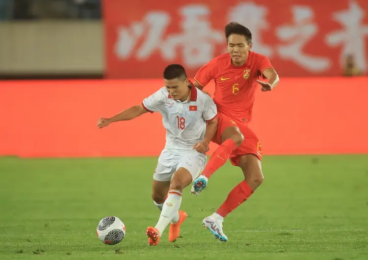 从1-3到2-0，国足11月再战越南，对手实行归化，已不是当年的越南