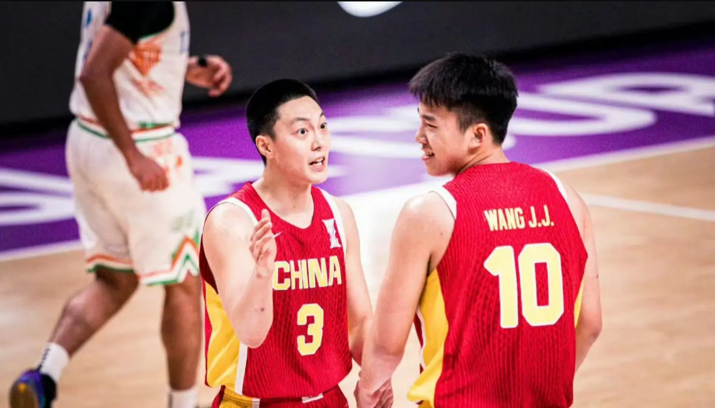 从状态低迷到得分最高，仅仅相隔一天，胡明轩怎么做到的？