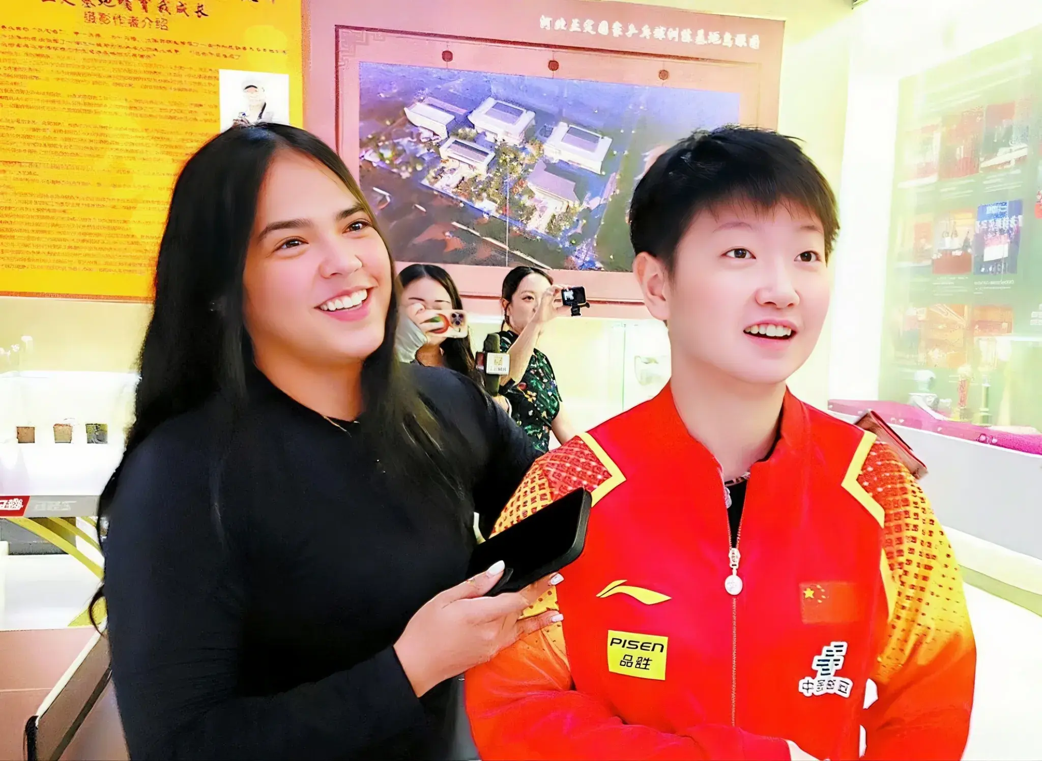 横滨冠军赛：王曼昱横扫迪亚兹，国乒女队全员晋级，只待孙颖莎入列
